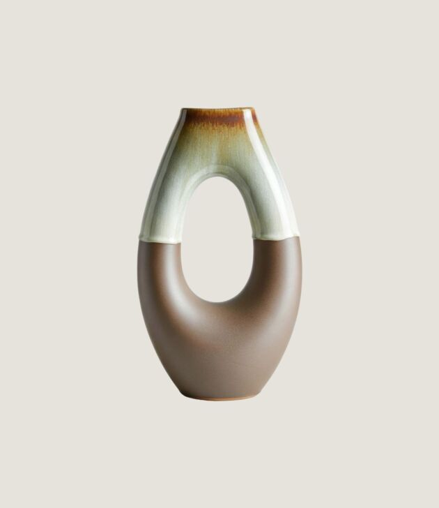 Two-tone droplet ceramic vase