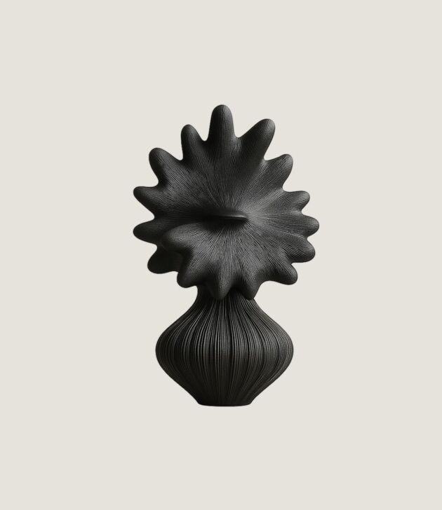 Pink coral ceramic vase - Image 2